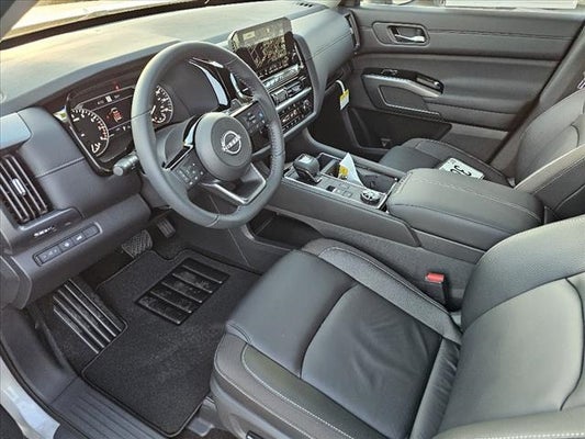 2024 Nissan Pathfinder SL in Mankato, MN - Mankato Motor Company